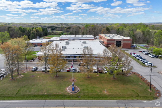 Chestnut Grove Middle School received a diversity grade of B- from Niche.