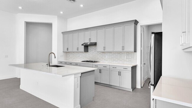 2760 SE Ashfield Dr, Port St. Lucie, FL 34984 - photo 5