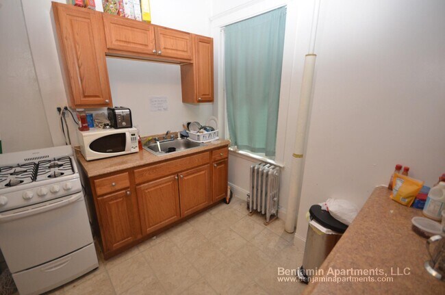 1626 Commonwealth Ave unit 9, Brighton, MA 02135 - photo 2