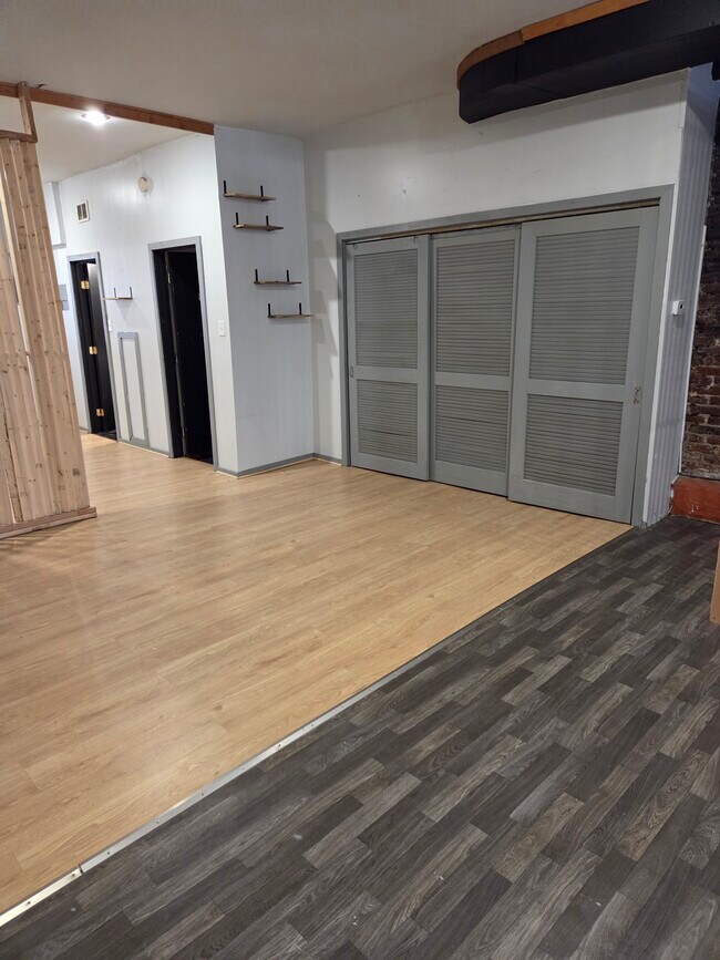 954 N 8th St unit 1st floor, Philadelphia, PA 19123 - photo 3