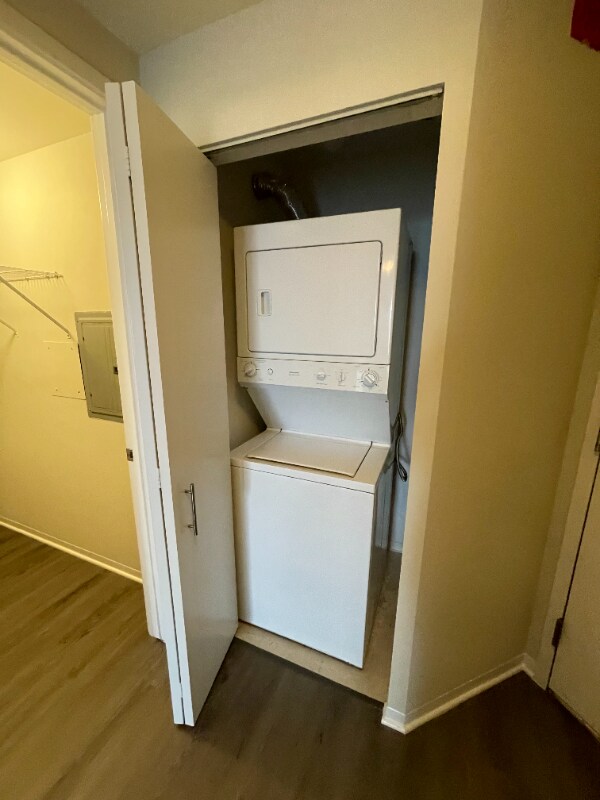 23 W Grand Ave, Chicago, IL 60611 - photo 7