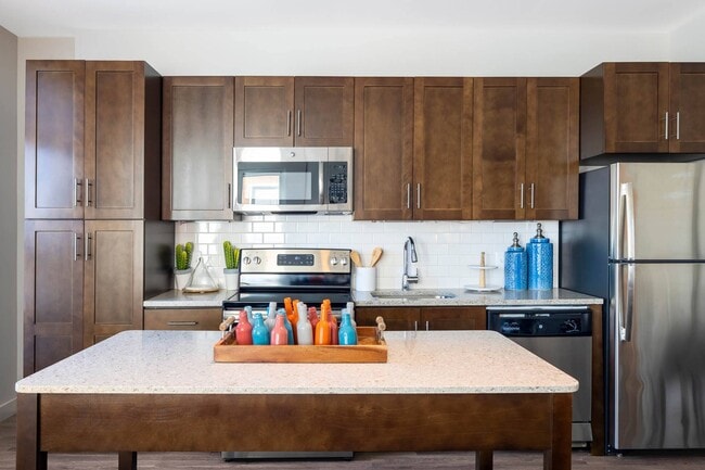 VY Reston Heights, Reston, VA 20191 - photo 5