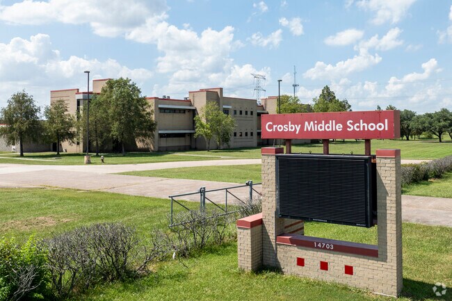 Crosby Middle School serves students from 6th to 8th grades.