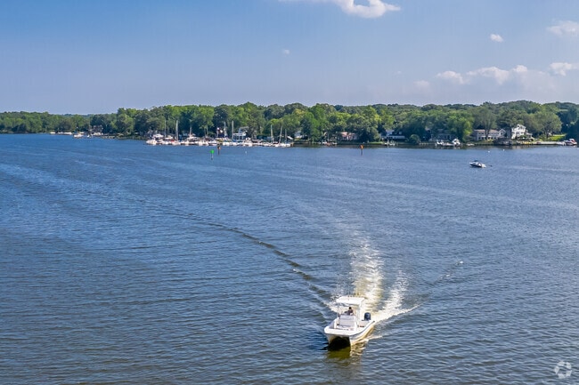 Residents of Pasadena can enjoy an afternoon boating along the Magothy River.