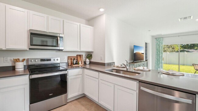 4415 Sand Dollar Way, Zephyrhills, FL 33541 - photo 5