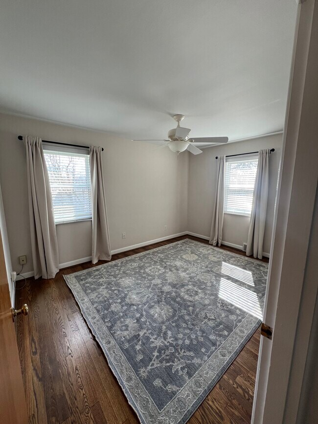 Bedroom 2/Office