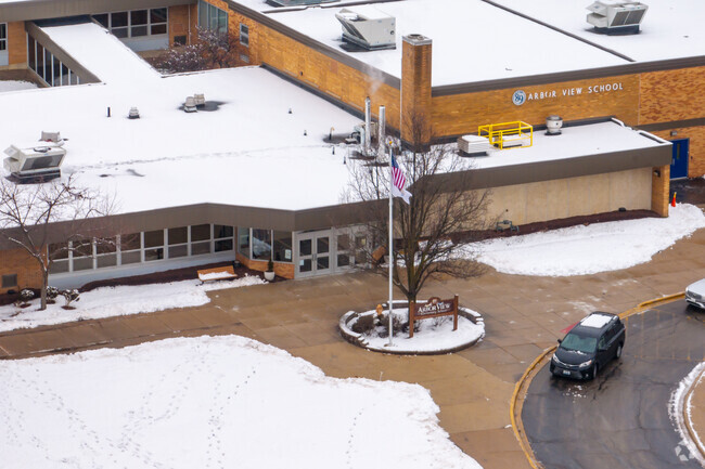 Entrance to Arbor View Elementary School.