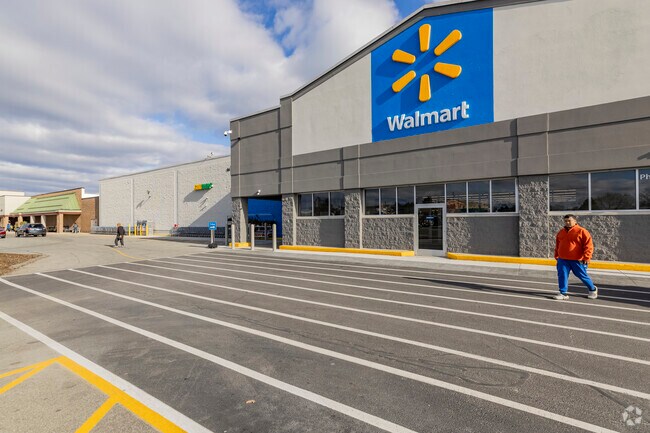 Walmart in Chelmsford is your one-stop shop for groceries, essentials and everyday savings.