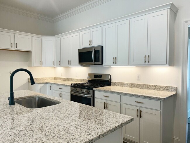 21277 Shadow Bend Dr, Covington, LA 70435 - photo 5