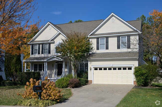 Traditional styled homes comprise most of the Twin Hickory neighborhood.