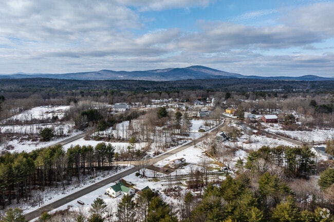 Enjoy the wide open spaces and big views around Salisbury.
