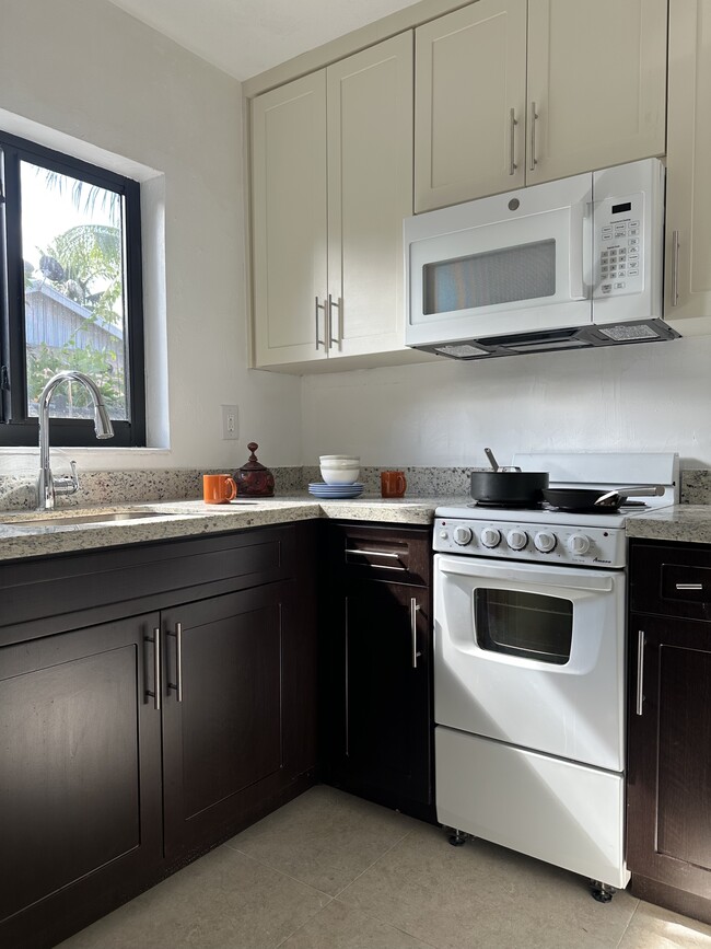 5510 NE 1st Ct Unit 1, Miami, FL 33137