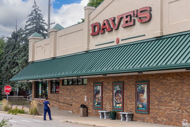 Dave's Supermarket is an old-fashioned, independently owned grocery store in Fairbury.
