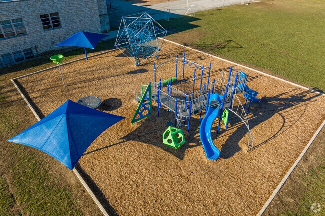 Fort Wayne's Holy Cross Lutheran is the home of the Crusaders.