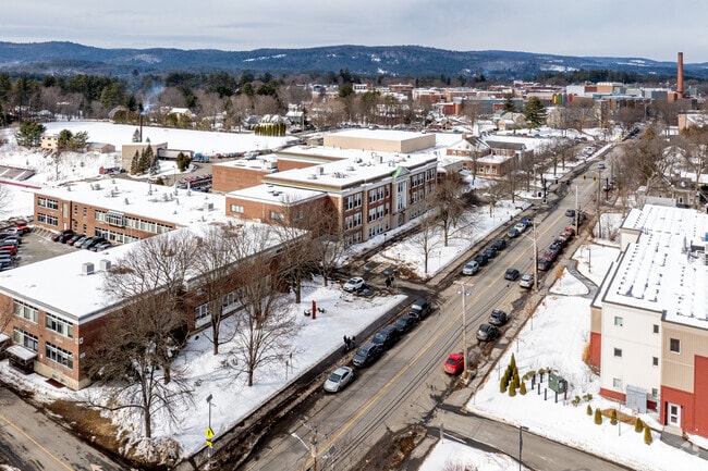 Hanover High School is A-plus-rated by Niche public school in Hanover, NH.