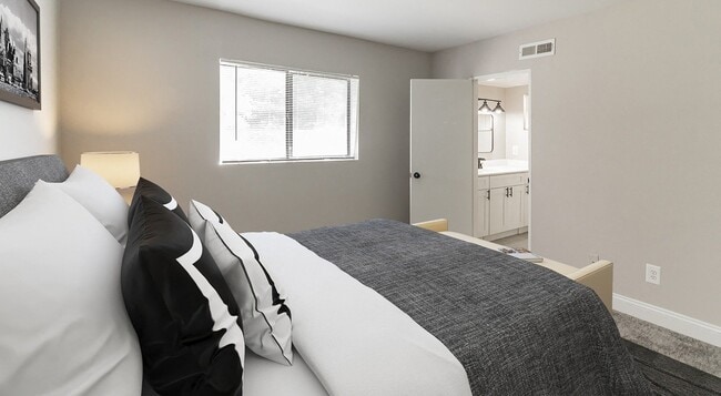 Fox Glen Apartments, Baltimore, MD 21215 - photo 3