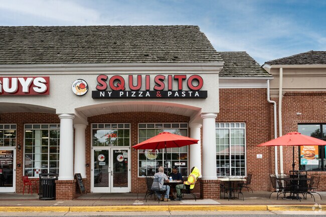 Squisito NY Style Pizza & Pasta is located in Shoppes at Lorton Valley in Crosspointe.