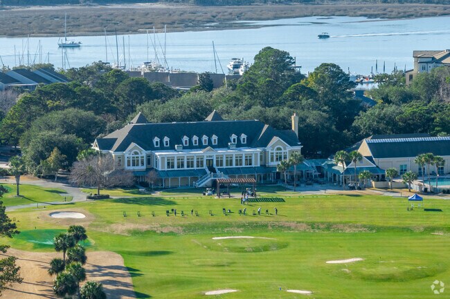 Hilton Head Plantation is perfect for the golf enthusiast.