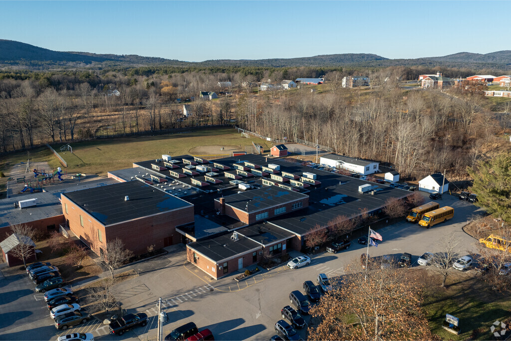 Strafford School is a public school in Strafford County serving grades K-8.