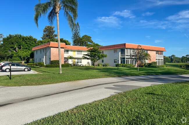 North River Shores has condos right by the golf course.