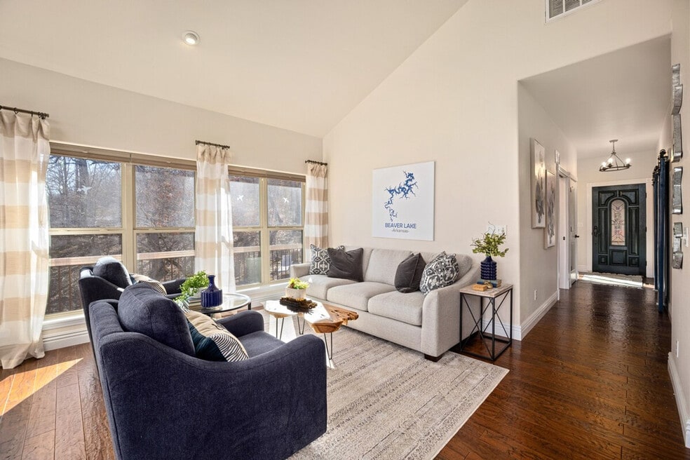 366 Lakeside Rd unit ID1221805P, Eureka Springs, AR 72631 - photo 1