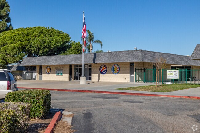 Helen Stacey Intermediate School is a great place to meet new friends.