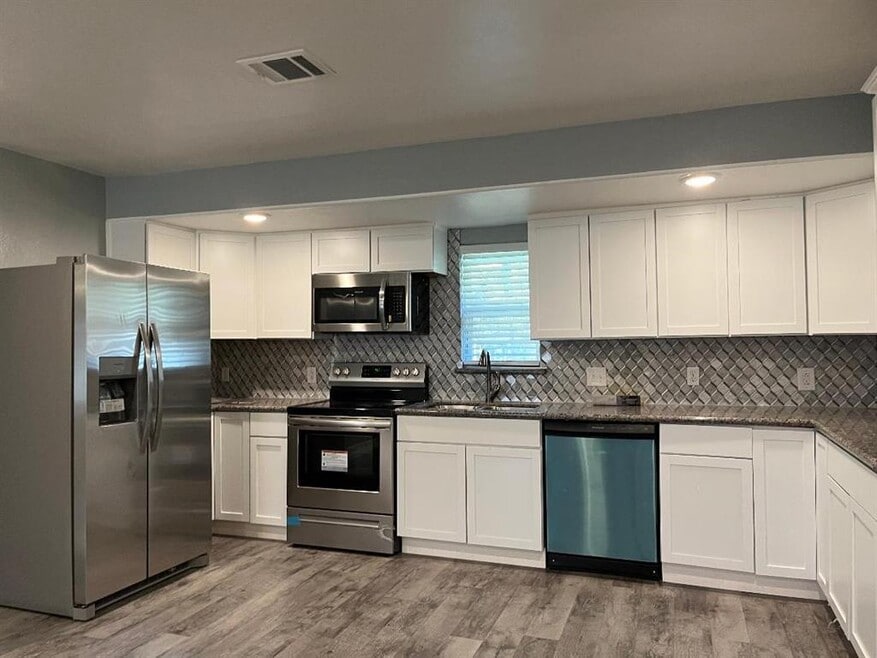 25745 Dulaney St, Splendora, TX 77372 - photo 1