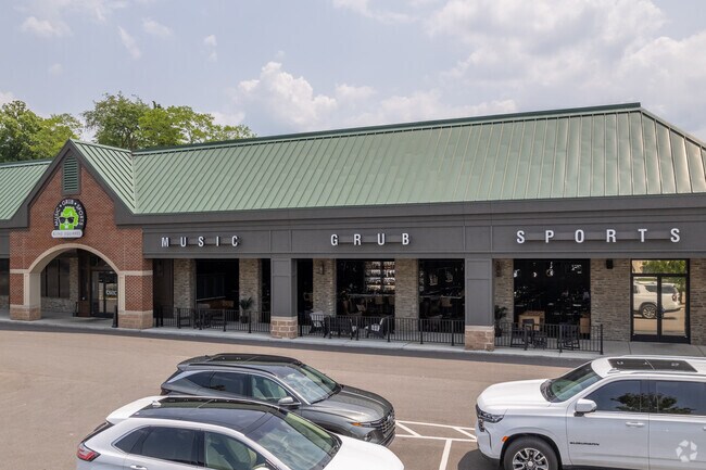Blind Squirrel has zingy buffalo chicken dip accompanied by live music in Florence.