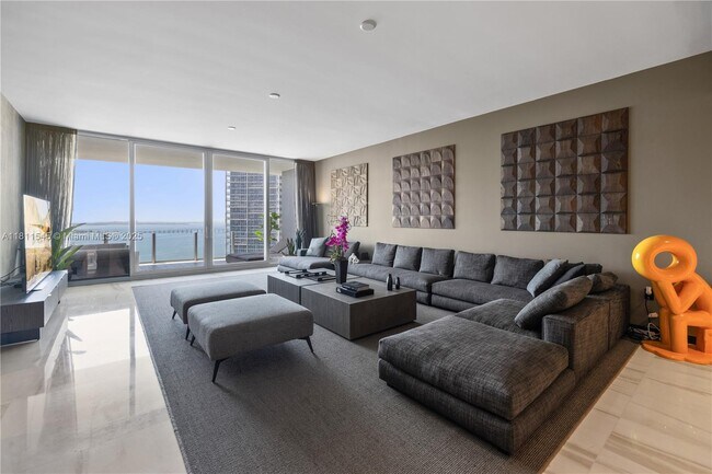 Aston Martin Residences unit 1604, Miami, FL 33131 - photo 5