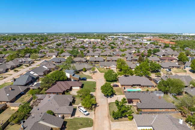 Drive through the wide streets in Lakeridge Run