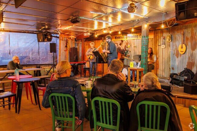 Bernalillo residents love to head out and enjoy jazz night at Kaktus Brewing.