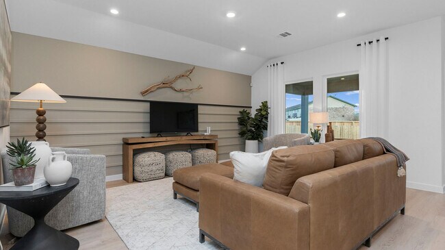 3911 Silver Falls Ln, League City, TX 77573 - photo 7