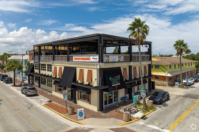 Avanu on Flagler provides rooftop dining and a taste of paradise just minutes from North Beach.