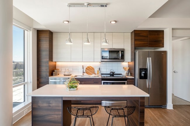 The Witmer Pentagon City, Arlington, VA 22202 - photo 2