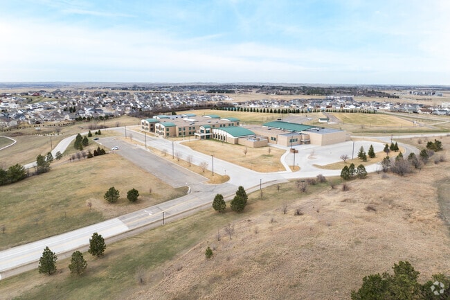 Horizon Middle School has an average student to teacher ratio of 14 to1.