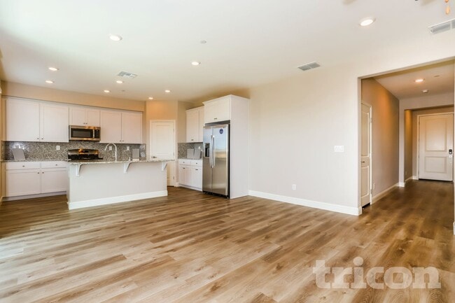 2075 Comstock Ln, Lincoln, CA 95648 - photo 4