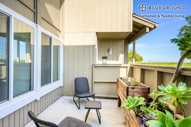 1551 Beach Park Blvd, Foster City, CA 94404 - photo 6