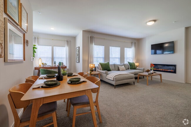 1BR, 1BA - 879SF - Living Room