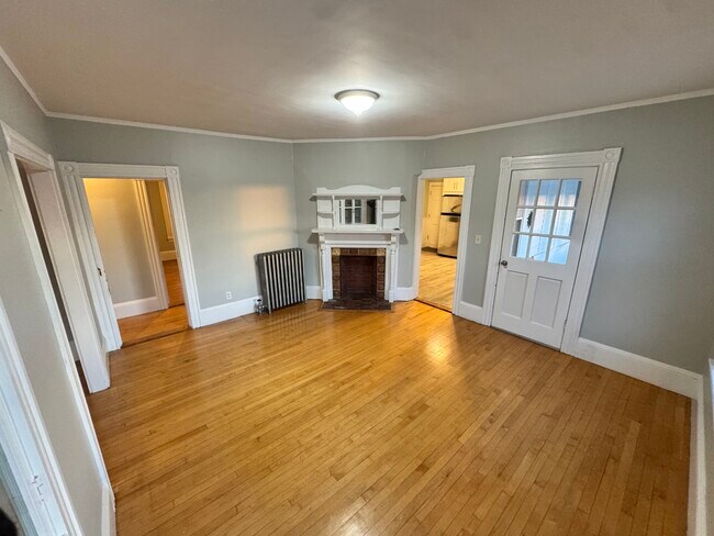 10 Crescent Hill unit 2, Wakefield, MA 01880 - photo 4