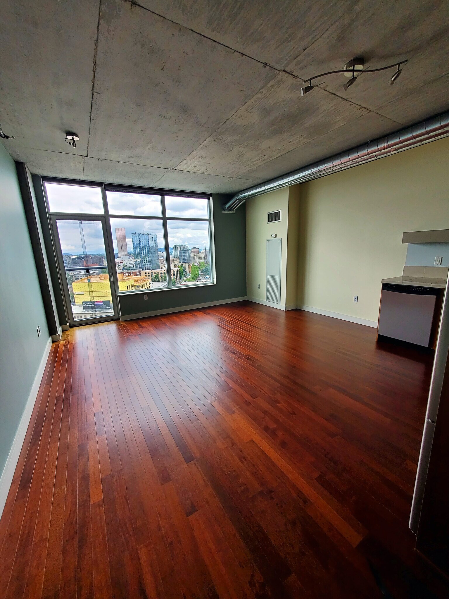The Civic unit 1213, Portland, OR 97209 - photo 1