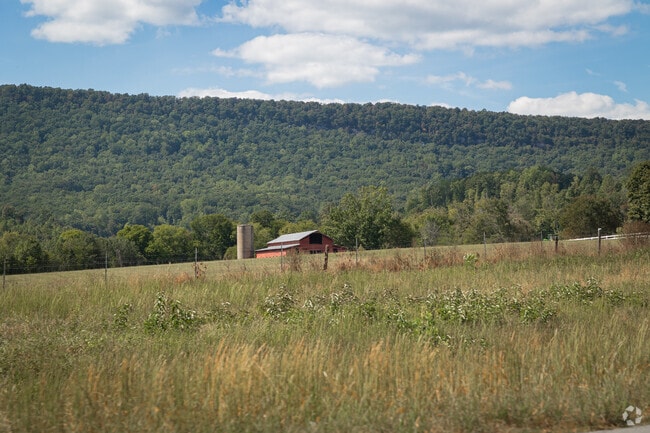Hinkles is a nature lovers' landscape and a farmers' paradise.