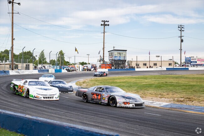 Dont miss the Thursday Night Throwdown summer racing series at Meridian Speedway.