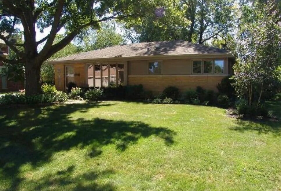 2187 Scott Rd unit scott, Northbrook, IL 60062 - photo 1