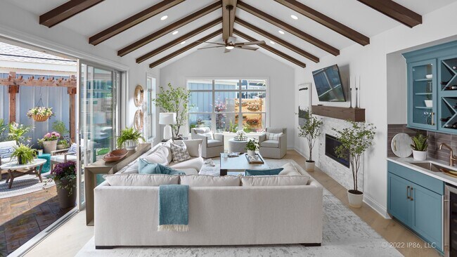 16719 Sunland Farm Dr unit 36470534, Fishers, IN 46040 - photo 2