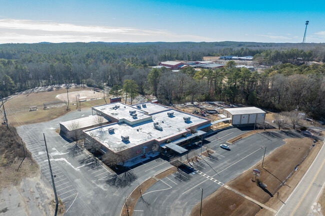 West Blocton Elementary School encourages a positive learning environment.