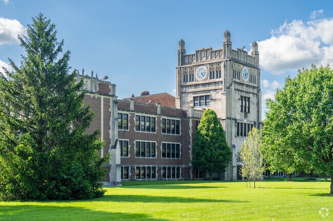 Woodrow Wilson Middle School receives a C-plus from Niche.