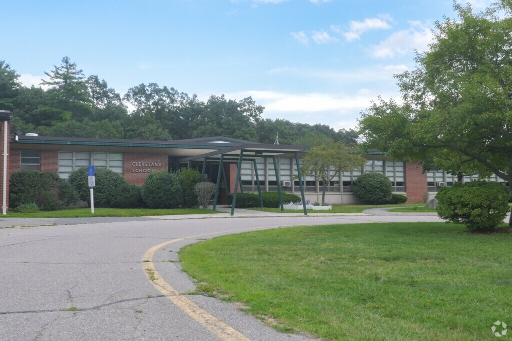 F.A. Cleveland Elementary School provides education in the neighborhood of 
Norwood.
