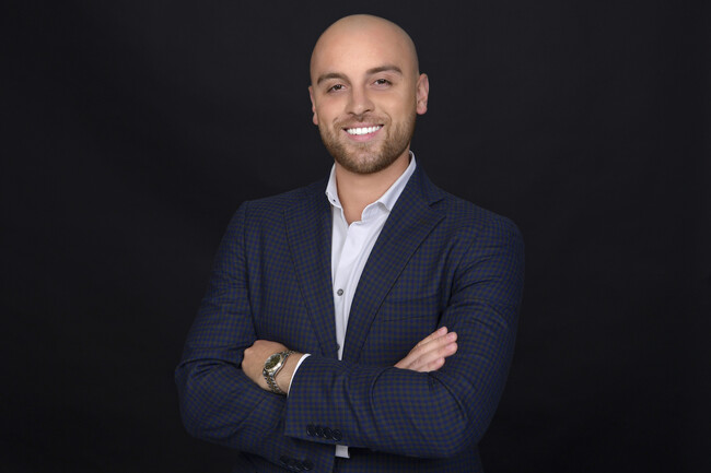 Agent Photo