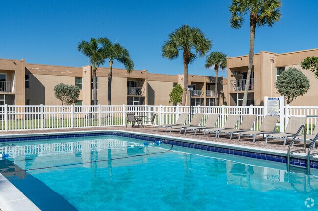 Lime Tree Village - East Pool