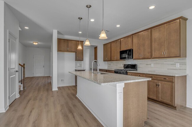 404 Stratford Station Dr, Lebanon, TN 37087 - photo 4